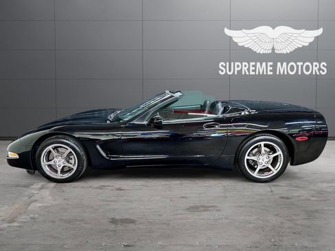 Used 2004 Chevrolet Corvette Convertible w/ Preferred Equipment Group image 7