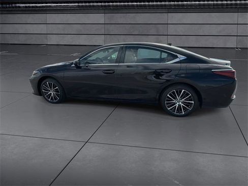 Certified 2024 Lexus ES 350 w/ Premium Package image 5