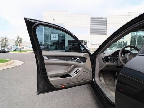 Used 2012 Porsche Panamera Turbo image 39