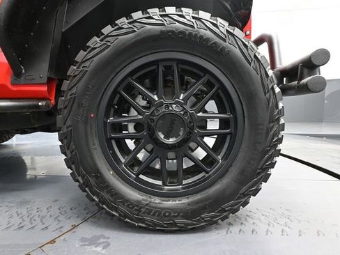 Used 2020 Jeep Wrangler Sport image 16