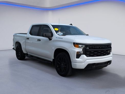 Used 2023 Chevrolet Silverado 1500 Custom AWD/4WD image 10