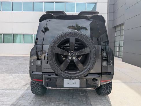 New 2026 Land Rover Defender 110 X-Dynamic SE AWD/4WD image 7