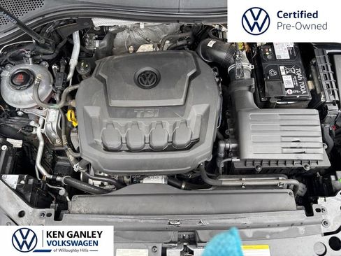 Used 2024 Volkswagen Tiguan SE w/ Panoramic Sunroof Package AWD/4WD image 10