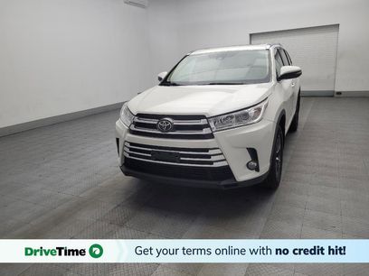Used 2019 Toyota Highlander SE