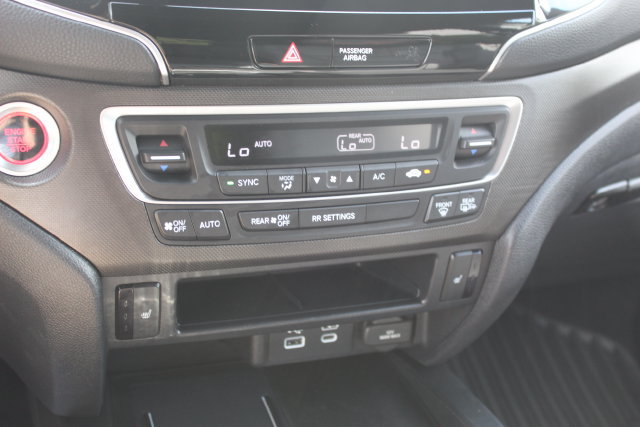 Used 2025 Honda Passport TrailSport image 28