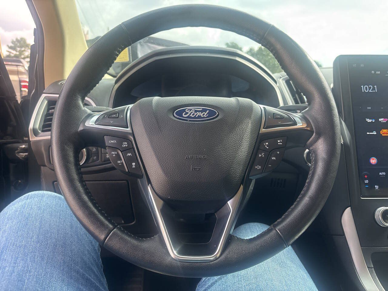 Used 2022 Ford Edge SEL w/ Convenience Package AWD/4WD image 10