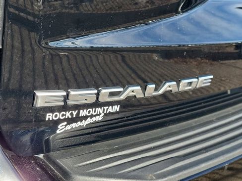 Used 2023 Cadillac Escalade Sport image 16