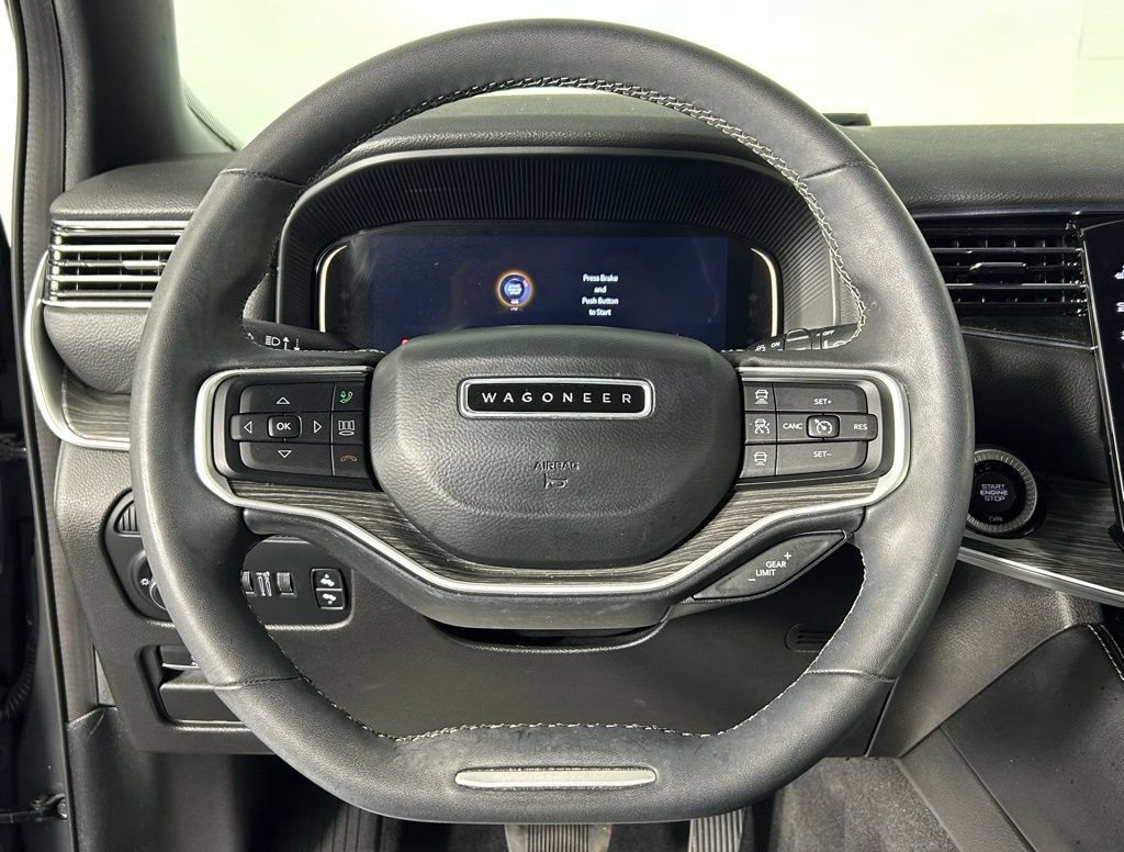 Used 2022 Jeep Wagoneer Series II AWD/4WD image 27