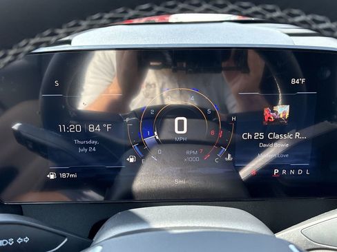 New 2026 Chevrolet Traverse LT image 13