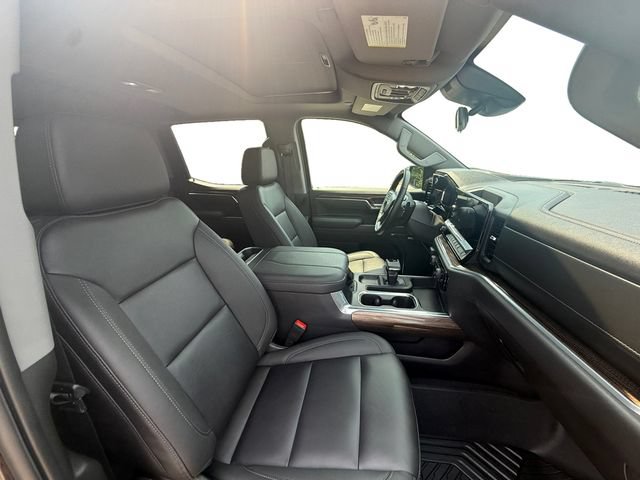 Used 2026 Chevrolet Silverado 1500 LT Trail Boss w/ LT Trail Boss Premium Package AWD/4WD image 23