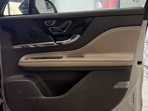 Used 2023 Lincoln Corsair Reserve w/ Equipment Group 201A image 17