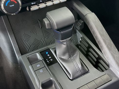 Used 2025 Toyota Tacoma SR image 20