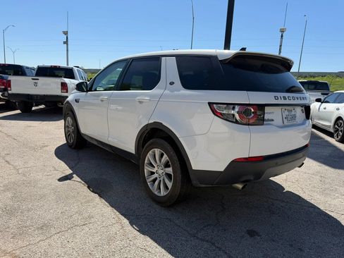 Used 2016 Land Rover Discovery Sport SE AWD/4WD image 6