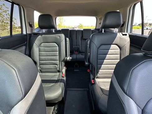 Used 2022 Volkswagen Atlas SEL Premium AWD/4WD image 29