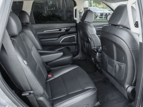 Used 2023 Kia Telluride S w/ S Sunroof Package FWD image 37