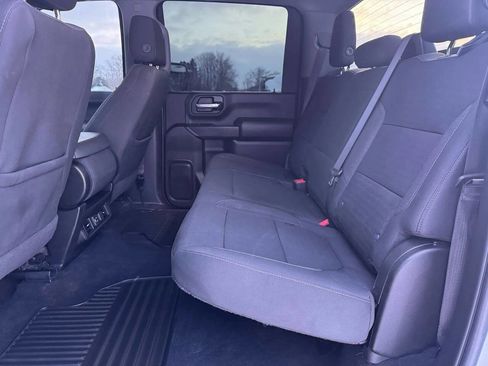 Used 2022 Chevrolet Silverado 2500 LT w/ Convenience Package image 11