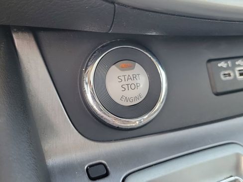 Used 2019 Nissan Murano SV w/ Premium Package FWD image 25