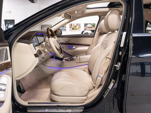 Used 2016 Mercedes-Benz S 550 4MATIC Sedan image 6