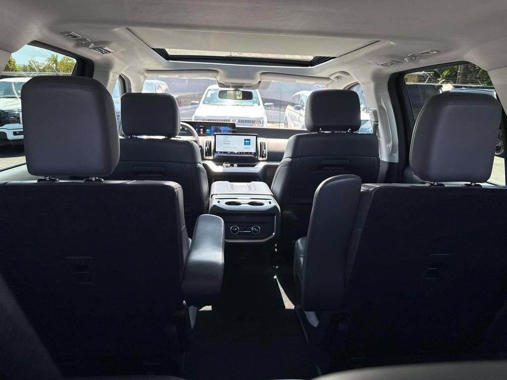 Certified 2025 Ford Expedition Active RWD image 9