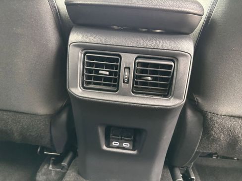 Used 2025 Toyota RAV4 XLE image 24