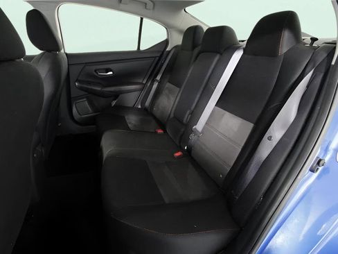 Used 2025 Nissan Sentra SR w/ Lighting Package FWD image 27