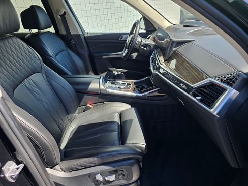 Used 2023 BMW X7 xDrive40i image 47