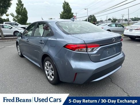 Used 2021 Toyota Corolla LE w/ Carpet Mat Package (TMS) FWD image 18