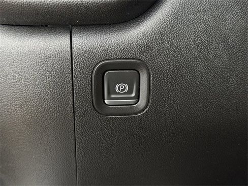 Used 2024 Chevrolet Silverado 1500 Custom image 22