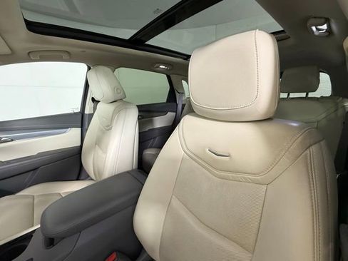 Used 2019 Cadillac XT5 Luxury image 5