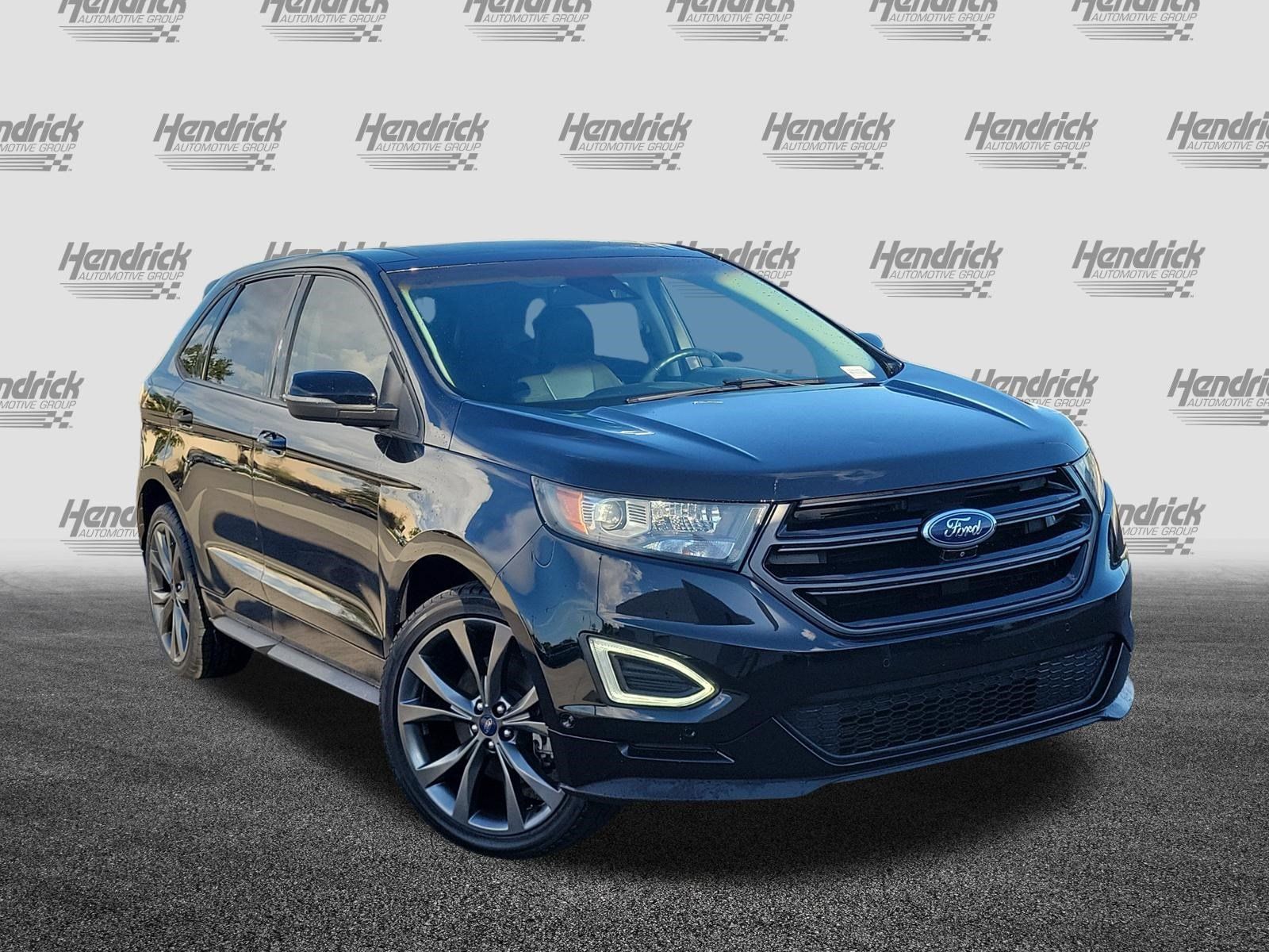 Used 2016 Ford Edge Sport w/ Equipment Group 401A AWD/4WD image 2