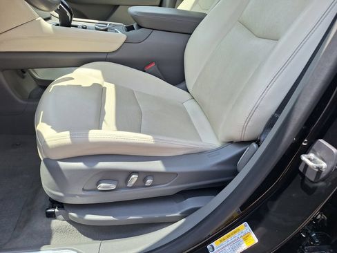 Certified 2023 Cadillac XT5 Premium Luxury w/ Technology Package AWD/4WD image 32