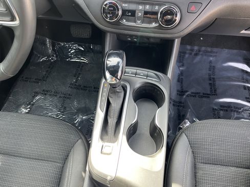 Used 2024 Buick Envista Preferred w/ Convenience I Package image 18