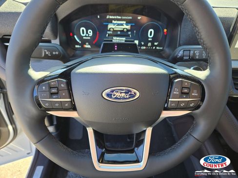 New 2026 Ford Explorer Platinum image 11