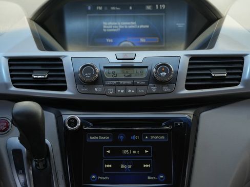 Used 2016 Honda Odyssey EX image 37