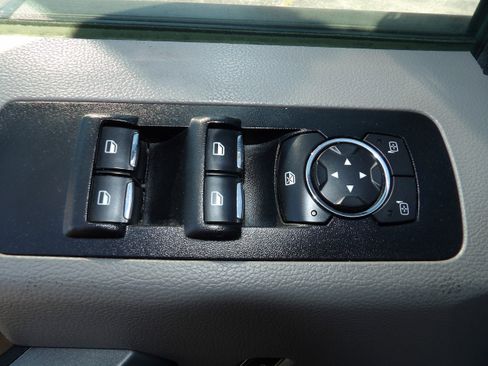 Used 2018 Ford F150 XLT image 14