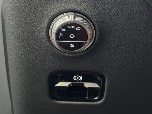 New 2026 Mercedes-Benz GLC 43 AMG 4MATIC image 23