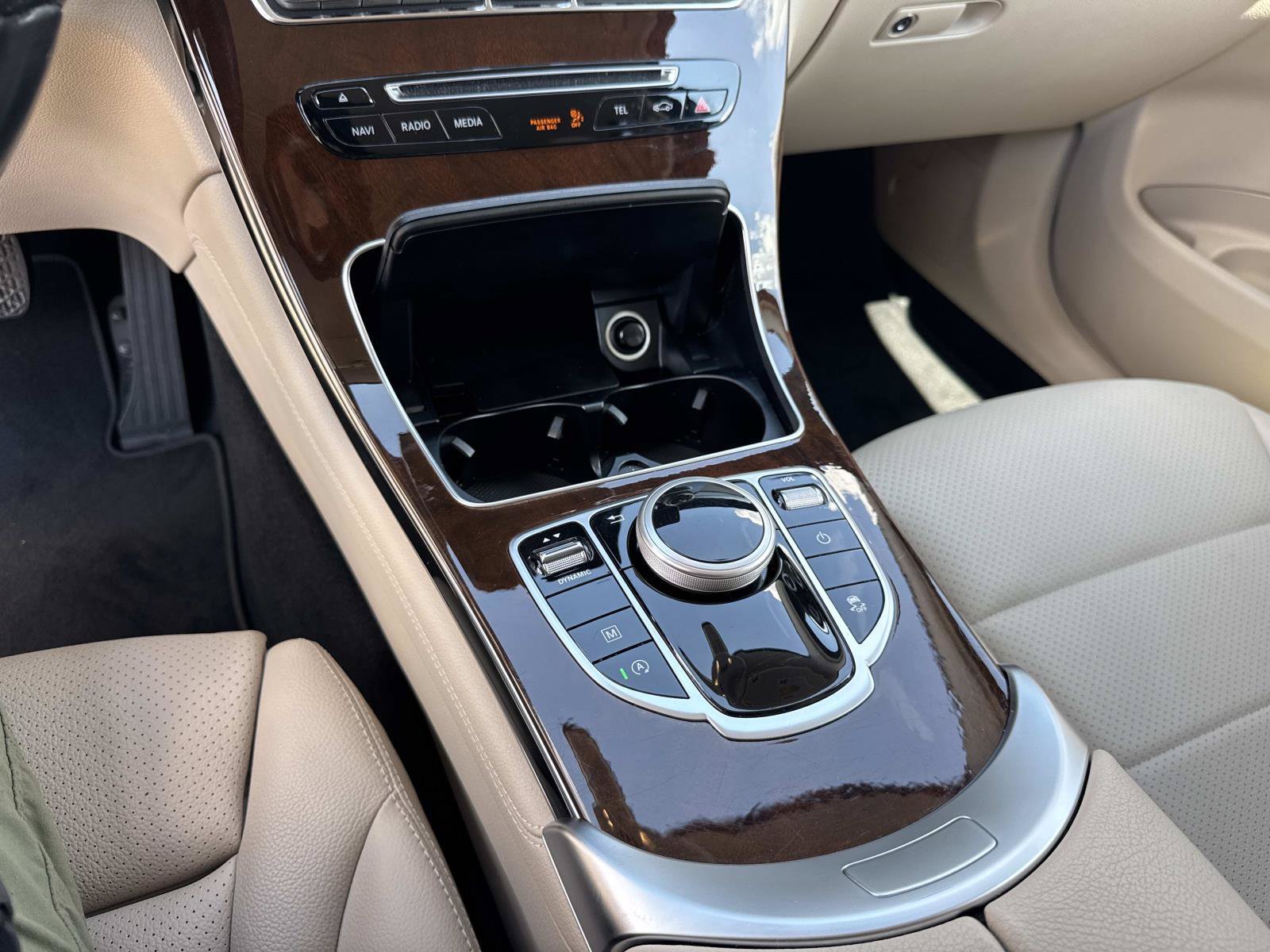 Used 2019 Mercedes-Benz GLC 300 image 26