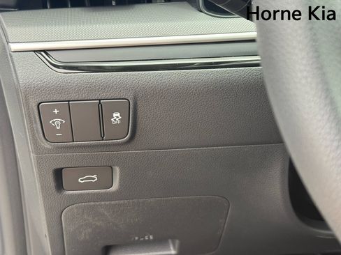 New 2025 Kia K5 LXS image 18