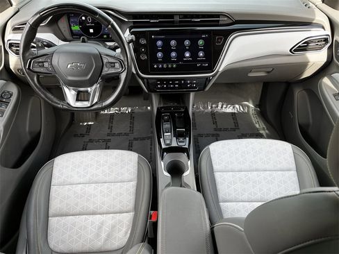 Used 2022 Chevrolet Bolt EUV Premier w/ Launch Edition image 9