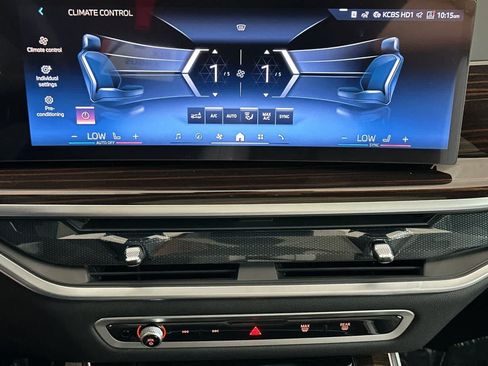 Used 2026 BMW X5 xDrive40i w/ M Sport Package AWD/4WD image 21