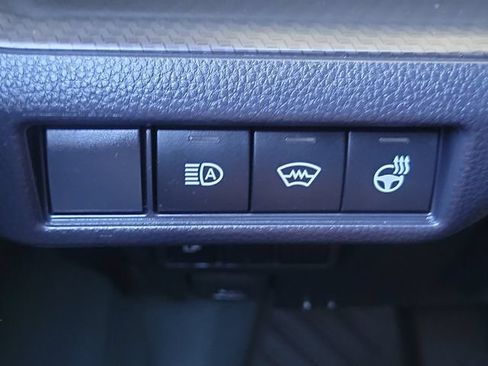 Used 2025 Toyota Prius FWD image 19