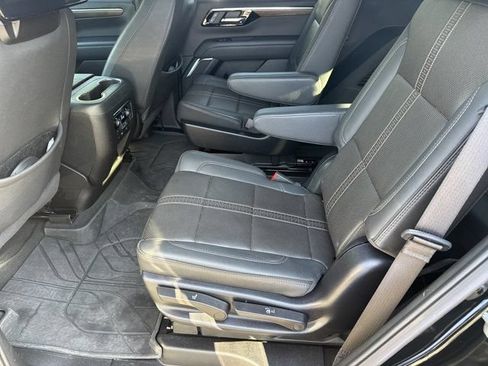 Used 2025 Chevrolet Tahoe High Country AWD/4WD image 26