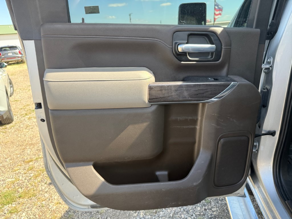 Used 2022 Chevrolet Silverado 2500 LTZ w/ LTZ Convenience Package AWD/4WD image 34