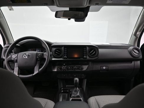 Used 2022 Toyota Tacoma SR AWD/4WD image 29
