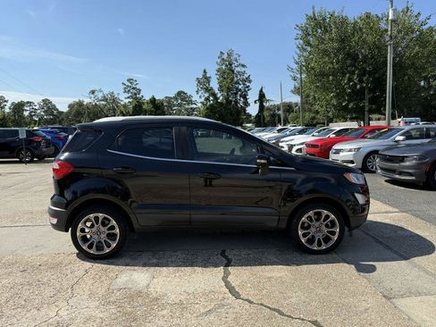 Used 2018 Ford EcoSport Titanium FWD image 4