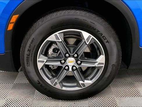 Used 2025 Chevrolet Blazer LT image 10