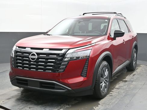 New 2026 Nissan Pathfinder SV image 3