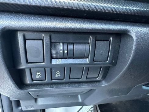 Used 2023 Subaru Crosstrek 2.0i AWD/4WD image 23