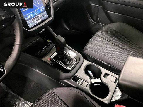 Used 2025 Subaru Forester Premium image 16