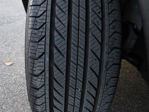 Used 2025 Mercedes-Benz GLC 300 4MATIC image 22